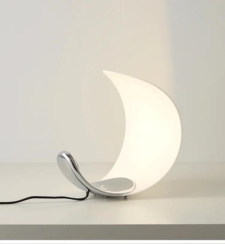 LILY - Nordic Moon Lamp